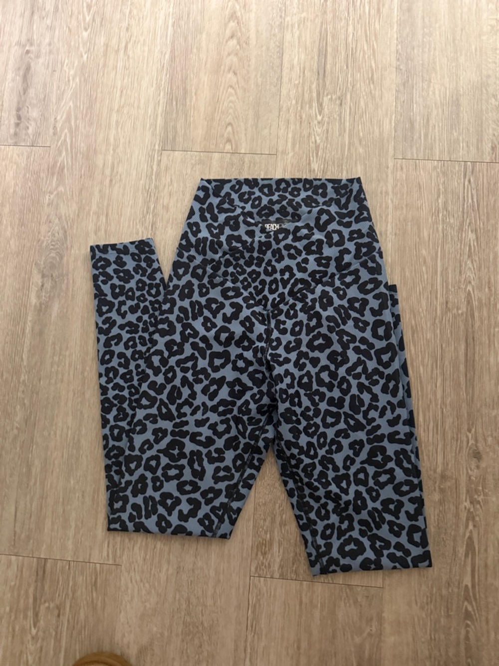 Beach Riot Leopard Print Active Leggings - Blue/Black